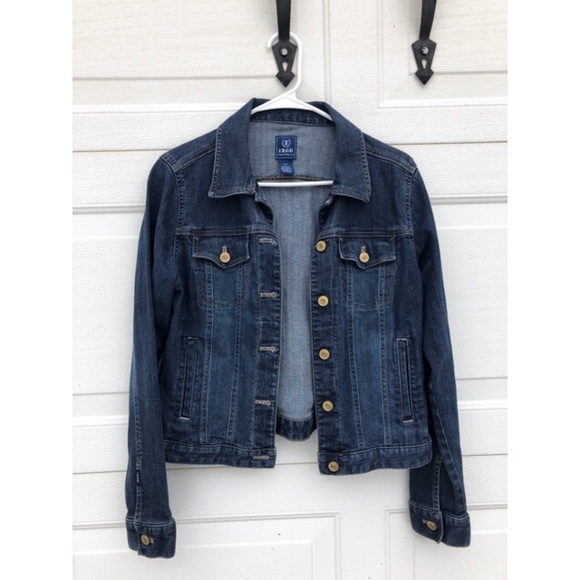 Izod Jackets & Blazers - IZOD Womens Classic Denim/Jean Jacket!